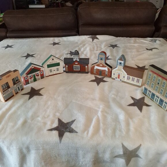 Cats Meow Village Collectibles Lot 7 1990s‎ Pieces Schools Stores - Picture 1 of 16